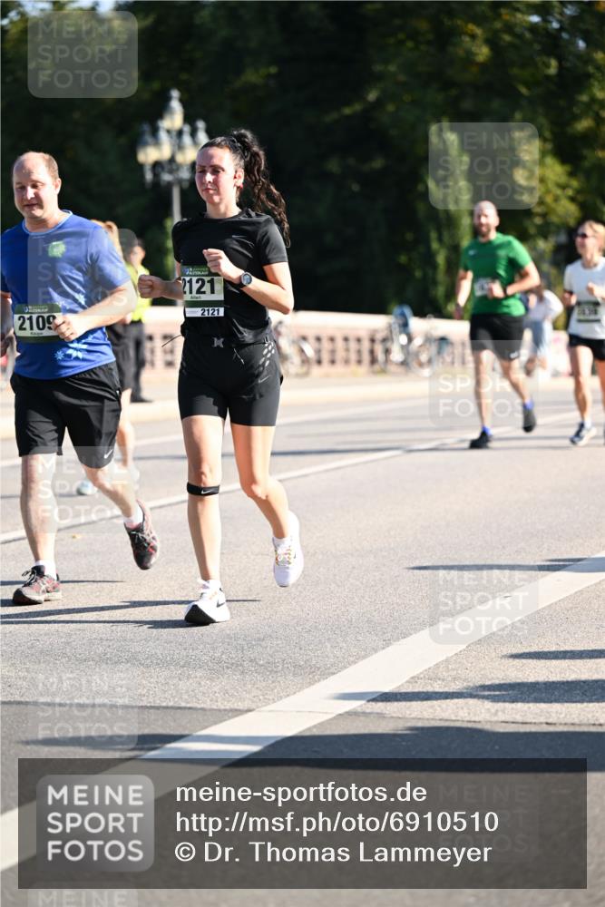 01.09.2024 - BARMER Alsterlauf Dr. Thomas Lammeyer http://msf.ph/oto/6910510 01.09.2024 09:44:52 Laufen 2109, 2121, 2121 meine-sportfotos.de