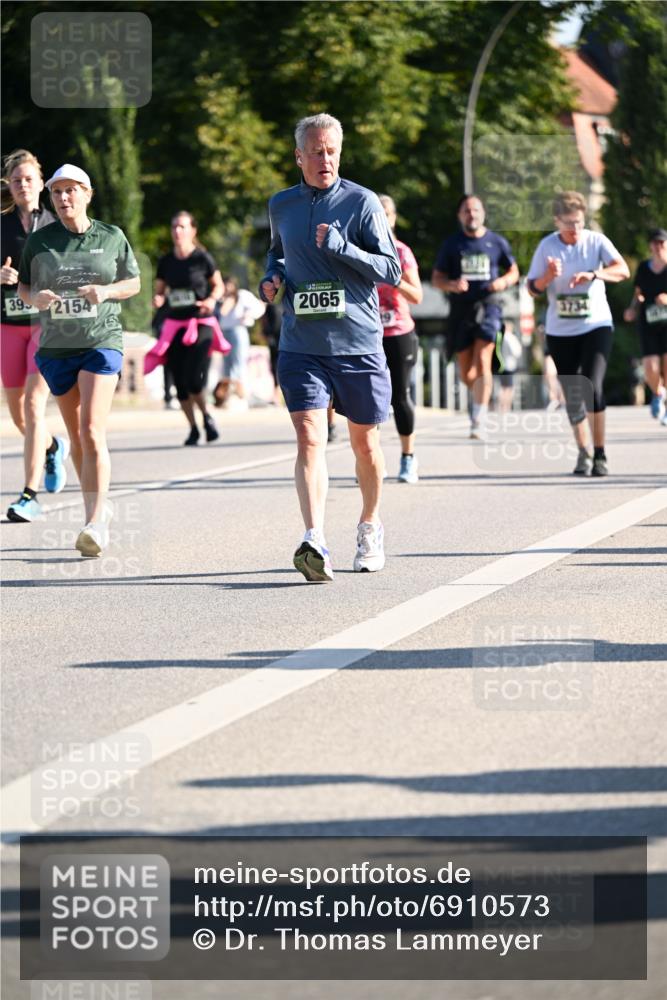 01.09.2024 - BARMER Alsterlauf Dr. Thomas Lammeyer http://msf.ph/oto/6910573 01.09.2024 09:44:55 Laufen 39, 2154, 2065, 3734 meine-sportfotos.de