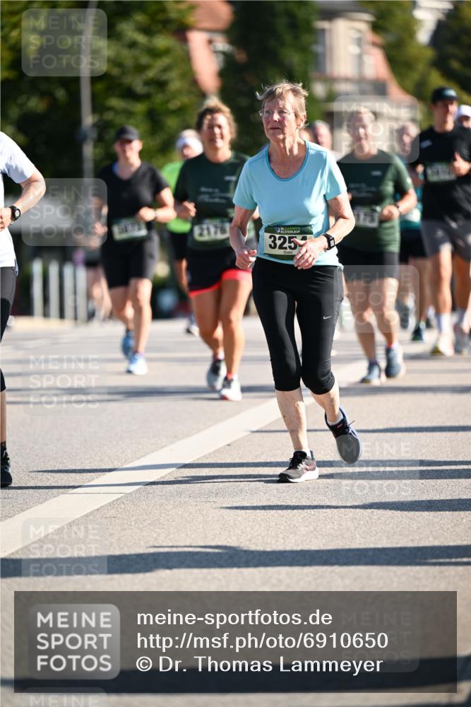 01.09.2024 - BARMER Alsterlauf Dr. Thomas Lammeyer http://msf.ph/oto/6910650 01.09.2024 09:44:58 Laufen 2176, 325 meine-sportfotos.de