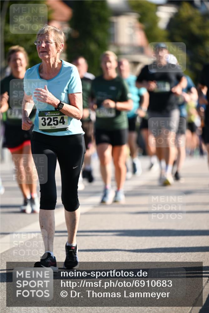 01.09.2024 - BARMER Alsterlauf Dr. Thomas Lammeyer http://msf.ph/oto/6910683 01.09.2024 09:44:59 Laufen 135, 3254 meine-sportfotos.de
