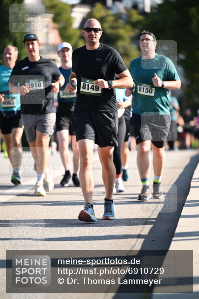 01.09.2024 - BARMER Alsterlauf Dr. Thomas Lammeyer http://msf.ph/oto/6910729 01.09.2024 09:45:01 Laufen 4063, 3910, 5, 8149, 8150 meine-sportfotos.de