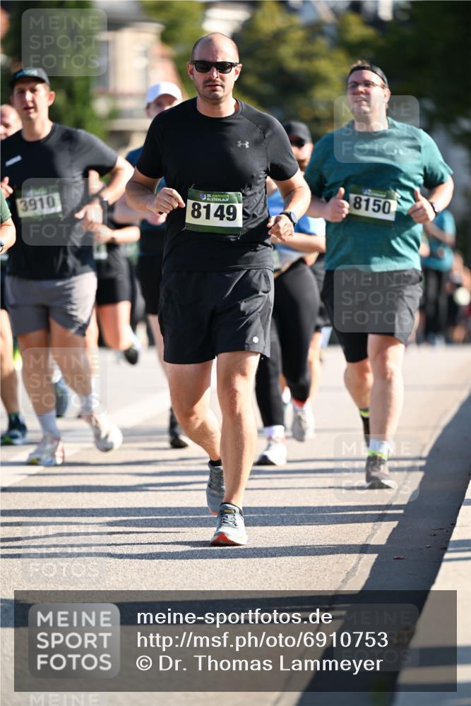 01.09.2024 - BARMER Alsterlauf Dr. Thomas Lammeyer http://msf.ph/oto/6910753 01.09.2024 09:45:01 Laufen 3910, 35, 8149, 8150 meine-sportfotos.de