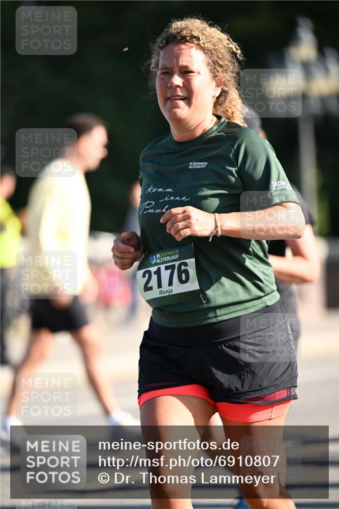 01.09.2024 - BARMER Alsterlauf Dr. Thomas Lammeyer http://msf.ph/oto/6910807 01.09.2024 09:45:04 Laufen 35, 2176, 35 meine-sportfotos.de