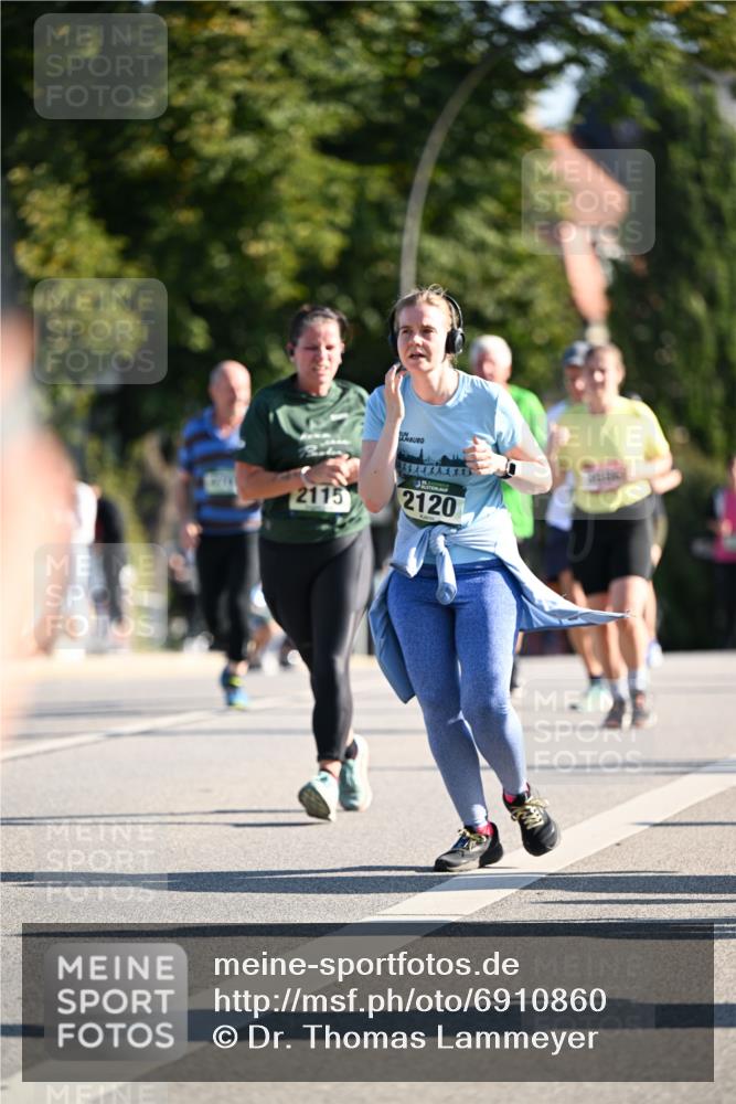 01.09.2024 - BARMER Alsterlauf Dr. Thomas Lammeyer http://msf.ph/oto/6910860 01.09.2024 09:45:08 Laufen 2115, 1, 4, 4, 6, 4, 2120 meine-sportfotos.de