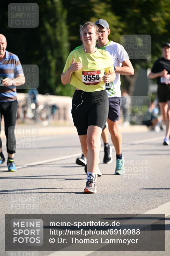 01.09.2024 - BARMER Alsterlauf Dr. Thomas Lammeyer http://msf.ph/oto/6910988 01.09.2024 09:45:12 Laufen 35, 3556 meine-sportfotos.de