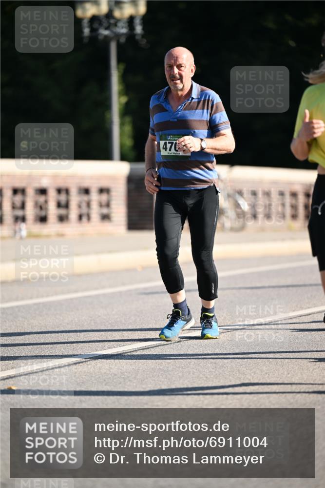 01.09.2024 - BARMER Alsterlauf Dr. Thomas Lammeyer http://msf.ph/oto/6911004 01.09.2024 09:45:13 Laufen 476, 838, 8349, 729 meine-sportfotos.de