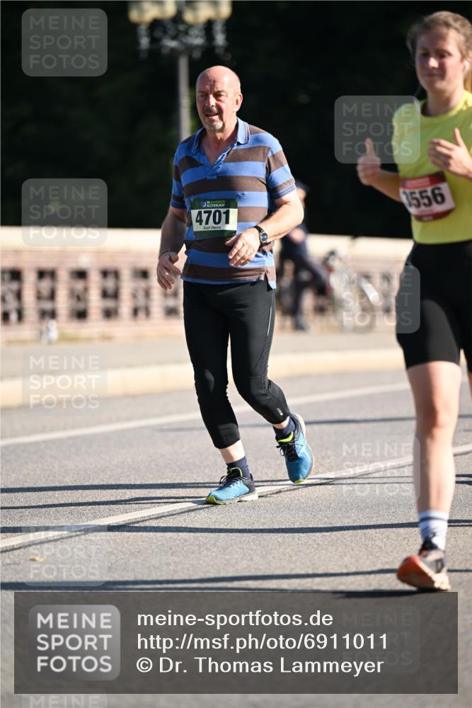 01.09.2024 - BARMER Alsterlauf Dr. Thomas Lammeyer http://msf.ph/oto/6911011 01.09.2024 09:45:13 Laufen 839, 6, 1, 35, 4701, 3556 meine-sportfotos.de