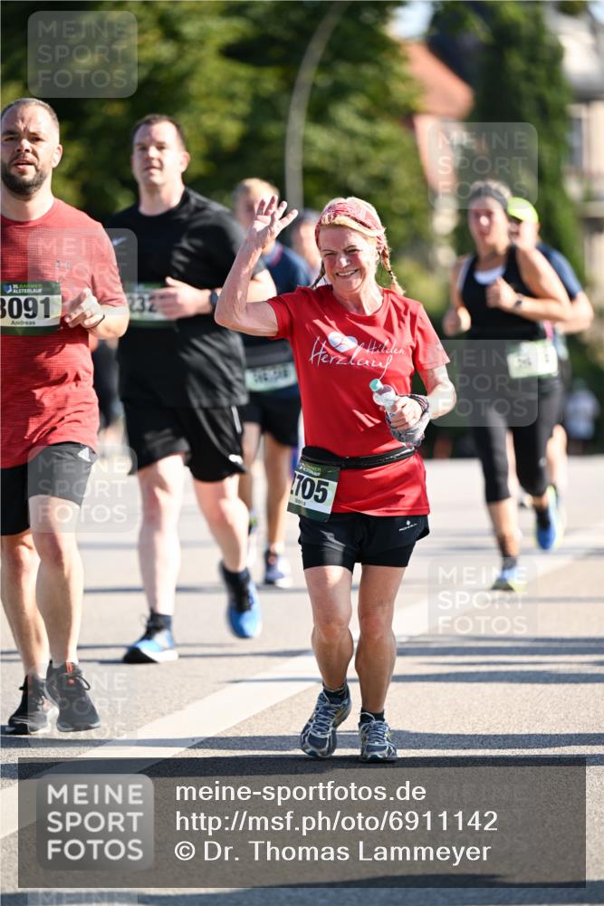 01.09.2024 - BARMER Alsterlauf Dr. Thomas Lammeyer http://msf.ph/oto/6911142 01.09.2024 09:45:20 Laufen 5, 3091, 232, 705 meine-sportfotos.de