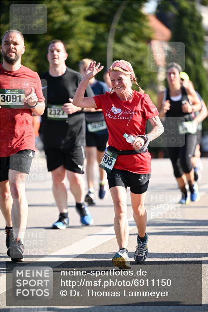 01.09.2024 - BARMER Alsterlauf Dr. Thomas Lammeyer http://msf.ph/oto/6911150 01.09.2024 09:45:20 Laufen 3091, 2327, 105 meine-sportfotos.de