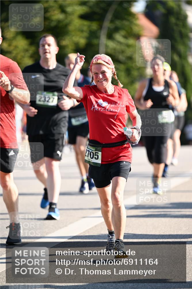 01.09.2024 - BARMER Alsterlauf Dr. Thomas Lammeyer http://msf.ph/oto/6911164 01.09.2024 09:45:20 Laufen 2327, 705 meine-sportfotos.de