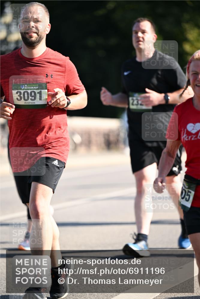 01.09.2024 - BARMER Alsterlauf Dr. Thomas Lammeyer http://msf.ph/oto/6911196 01.09.2024 09:45:21 Laufen 35, 3091, 05 meine-sportfotos.de