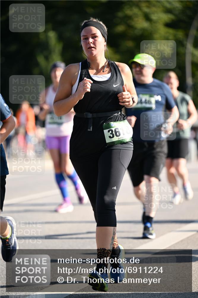01.09.2024 - BARMER Alsterlauf Dr. Thomas Lammeyer http://msf.ph/oto/6911224 01.09.2024 09:45:23 Laufen 3618 meine-sportfotos.de