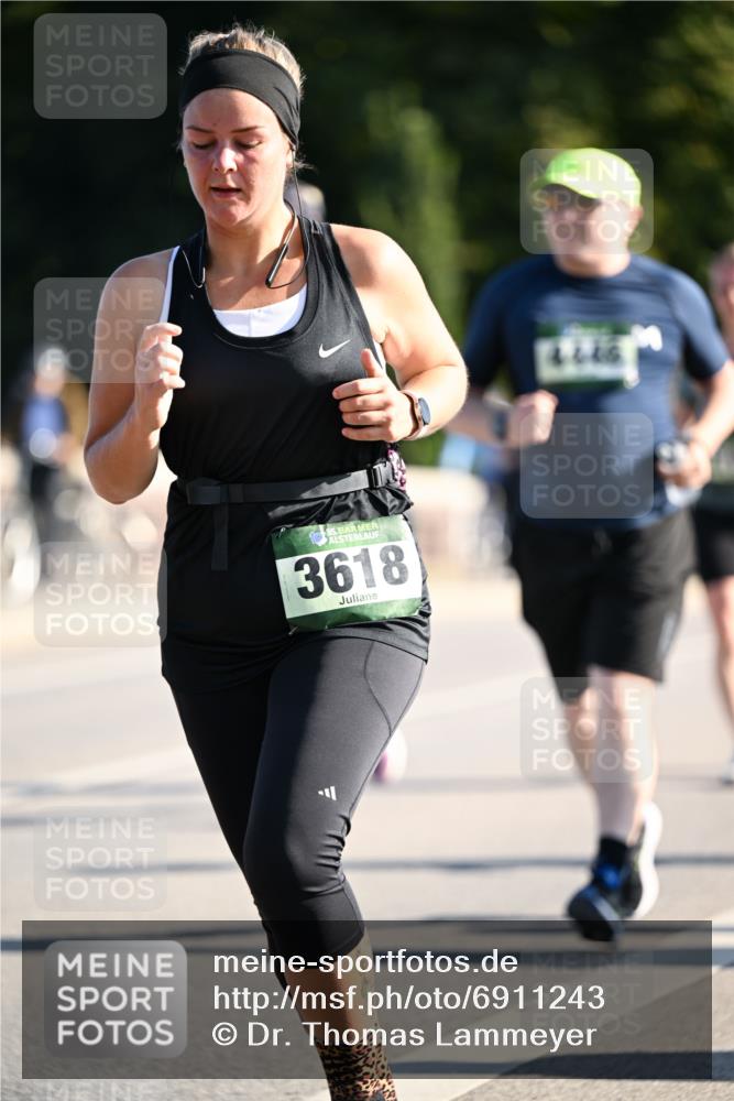01.09.2024 - BARMER Alsterlauf Dr. Thomas Lammeyer http://msf.ph/oto/6911243 01.09.2024 09:45:24 Laufen 35, 3618 meine-sportfotos.de