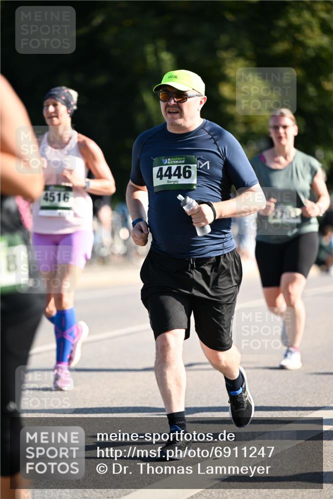 01.09.2024 - BARMER Alsterlauf Dr. Thomas Lammeyer http://msf.ph/oto/6911247 01.09.2024 09:45:24 Laufen 4516, 35, 4446, 4163 meine-sportfotos.de