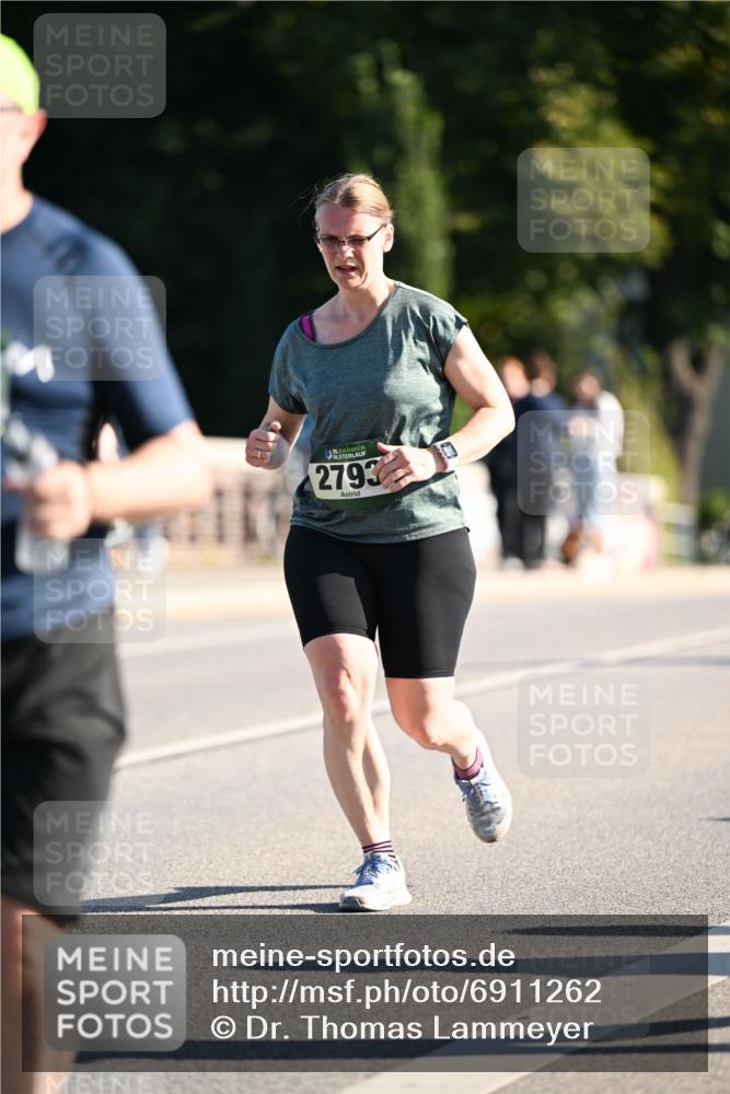 01.09.2024 - BARMER Alsterlauf Dr. Thomas Lammeyer http://msf.ph/oto/6911262 01.09.2024 09:45:25 Laufen 135, 2793 meine-sportfotos.de