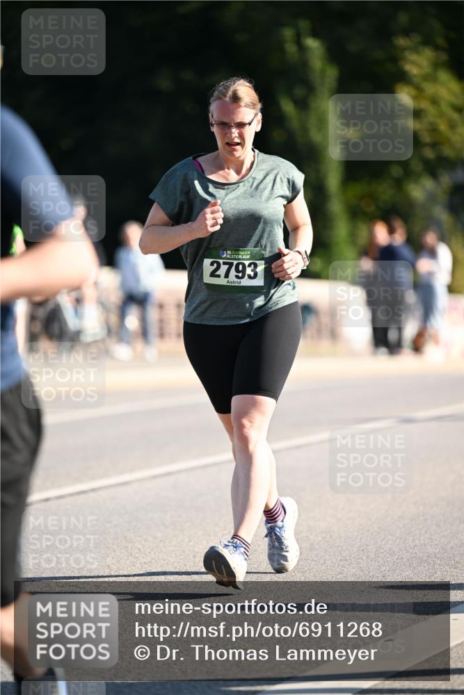 01.09.2024 - BARMER Alsterlauf Dr. Thomas Lammeyer http://msf.ph/oto/6911268 01.09.2024 09:45:26 Laufen 35, 2793 meine-sportfotos.de