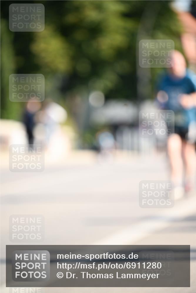 01.09.2024 - BARMER Alsterlauf Dr. Thomas Lammeyer http://msf.ph/oto/6911280 01.09.2024 09:45:27 Laufen  meine-sportfotos.de
