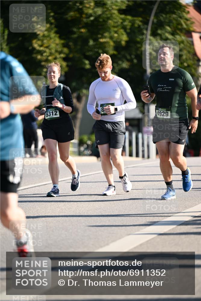 01.09.2024 - BARMER Alsterlauf Dr. Thomas Lammeyer http://msf.ph/oto/6911352 01.09.2024 09:45:31 Laufen 5312, 4929 meine-sportfotos.de