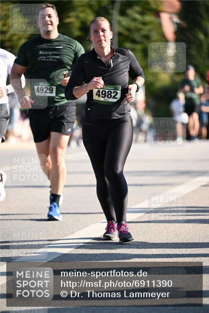 01.09.2024 - BARMER Alsterlauf Dr. Thomas Lammeyer http://msf.ph/oto/6911390 01.09.2024 09:45:33 Laufen 4929, 35, 4982, 08 meine-sportfotos.de