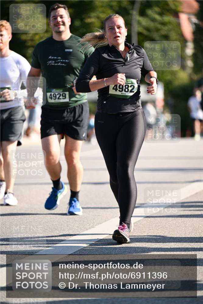 01.09.2024 - BARMER Alsterlauf Dr. Thomas Lammeyer http://msf.ph/oto/6911396 01.09.2024 09:45:33 Laufen 4929, 4982 meine-sportfotos.de