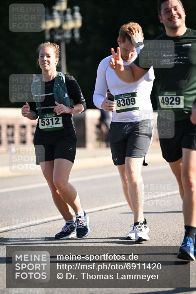 01.09.2024 - BARMER Alsterlauf Dr. Thomas Lammeyer http://msf.ph/oto/6911420 01.09.2024 09:45:35 Laufen 35, 35, 5312, 8309, 4929, 8 meine-sportfotos.de