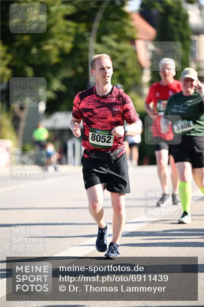 01.09.2024 - BARMER Alsterlauf Dr. Thomas Lammeyer http://msf.ph/oto/6911439 01.09.2024 09:45:36 Laufen 35, 8052, 3408 meine-sportfotos.de