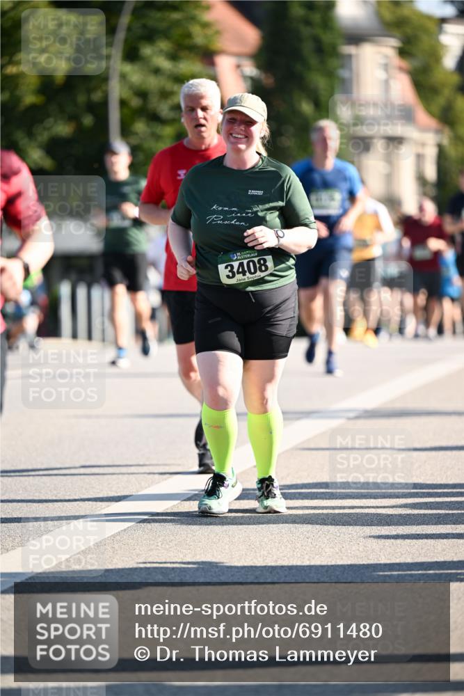 01.09.2024 - BARMER Alsterlauf Dr. Thomas Lammeyer http://msf.ph/oto/6911480 01.09.2024 09:45:37 Laufen 3408 meine-sportfotos.de