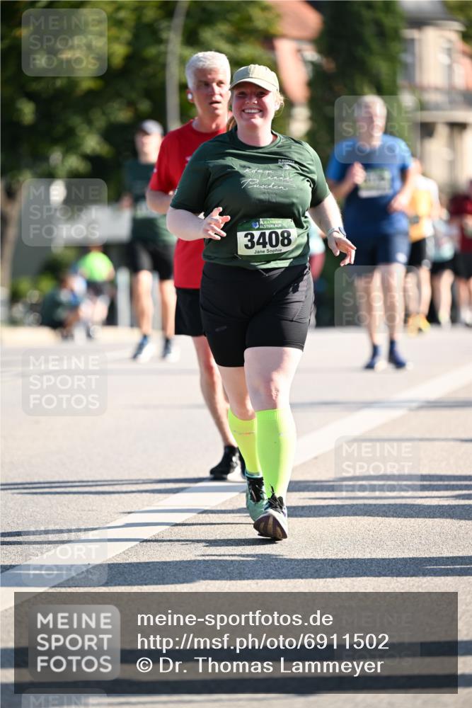 01.09.2024 - BARMER Alsterlauf Dr. Thomas Lammeyer http://msf.ph/oto/6911502 01.09.2024 09:45:38 Laufen 3408 meine-sportfotos.de