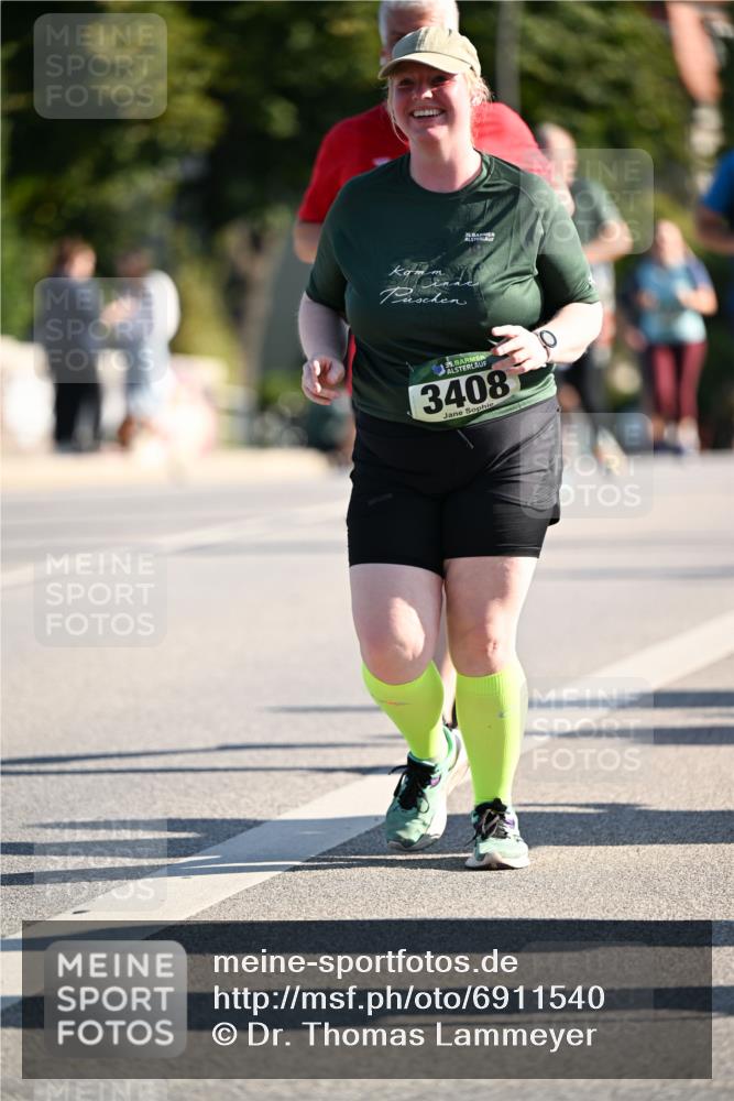 01.09.2024 - BARMER Alsterlauf Dr. Thomas Lammeyer http://msf.ph/oto/6911540 01.09.2024 09:45:39 Laufen 35, 16135, 3408 meine-sportfotos.de