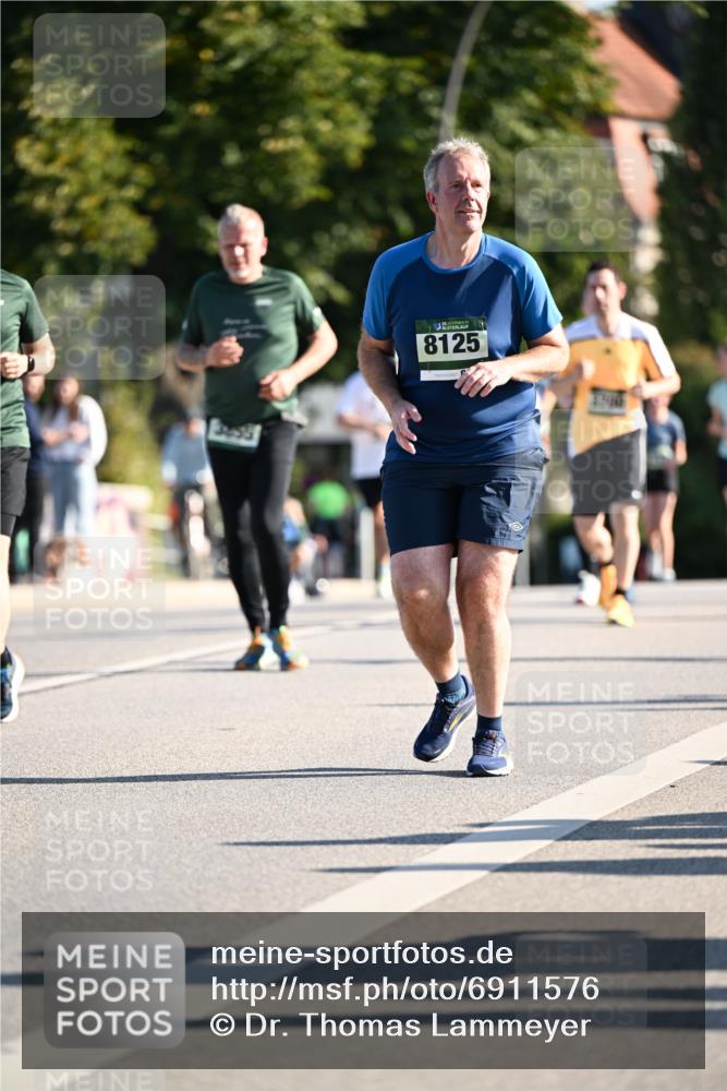 01.09.2024 - BARMER Alsterlauf Dr. Thomas Lammeyer http://msf.ph/oto/6911576 01.09.2024 09:45:41 Laufen 8125 meine-sportfotos.de