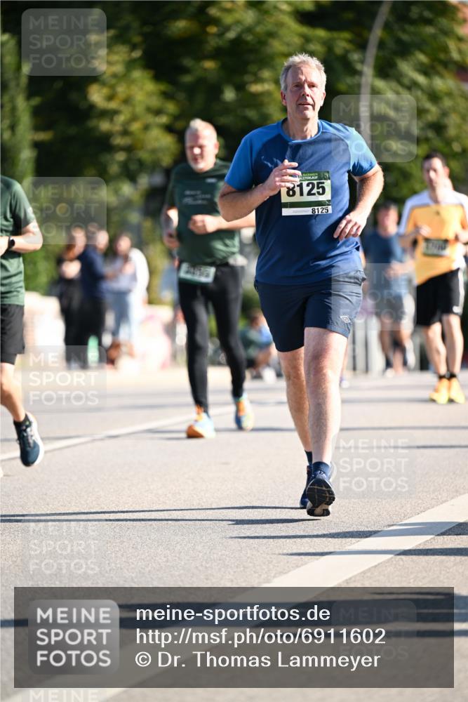 01.09.2024 - BARMER Alsterlauf Dr. Thomas Lammeyer http://msf.ph/oto/6911602 01.09.2024 09:45:42 Laufen 8125, 8125 meine-sportfotos.de