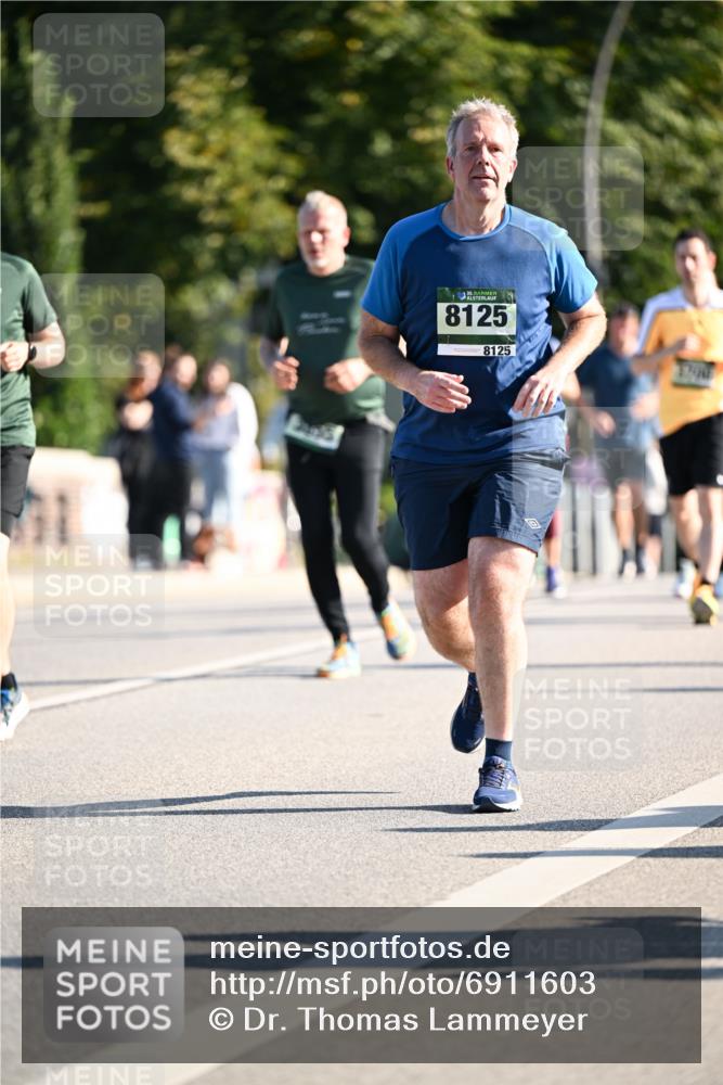 01.09.2024 - BARMER Alsterlauf Dr. Thomas Lammeyer http://msf.ph/oto/6911603 01.09.2024 09:45:42 Laufen 1, 8125, 8125, 37001 meine-sportfotos.de