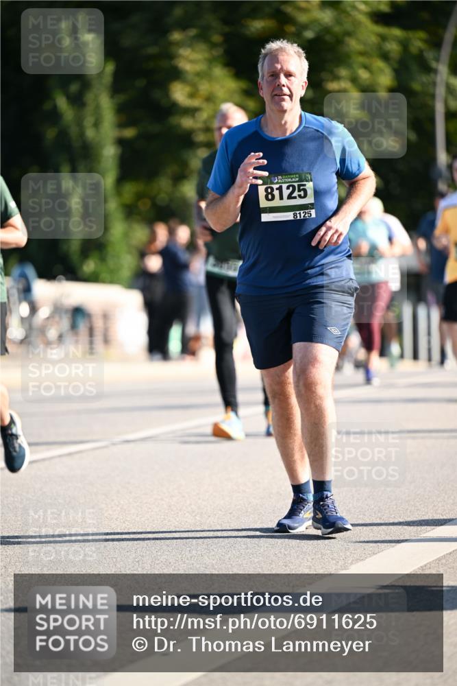 01.09.2024 - BARMER Alsterlauf Dr. Thomas Lammeyer http://msf.ph/oto/6911625 01.09.2024 09:45:42 Laufen 35, 8125, 2, 8125 meine-sportfotos.de