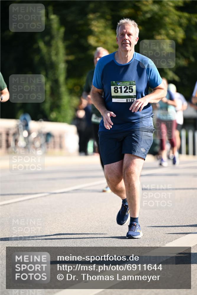 01.09.2024 - BARMER Alsterlauf Dr. Thomas Lammeyer http://msf.ph/oto/6911644 01.09.2024 09:45:43 Laufen 35, 8125, 8125 meine-sportfotos.de