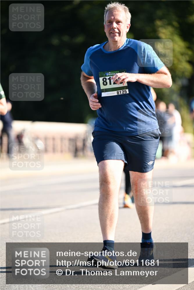01.09.2024 - BARMER Alsterlauf Dr. Thomas Lammeyer http://msf.ph/oto/6911681 01.09.2024 09:45:44 Laufen 8122, 8125 meine-sportfotos.de
