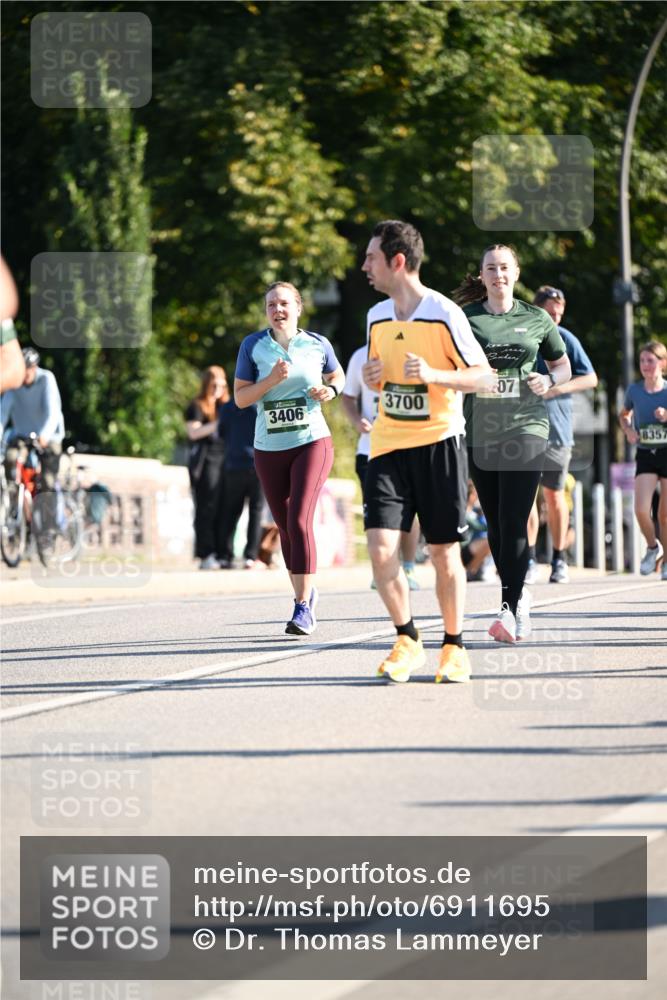 01.09.2024 - BARMER Alsterlauf Dr. Thomas Lammeyer http://msf.ph/oto/6911695 01.09.2024 09:45:44 Laufen 3406, 3700, 07, 8357 meine-sportfotos.de