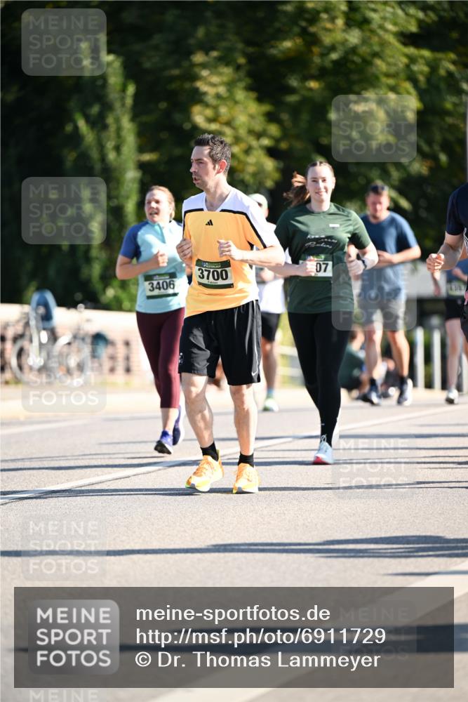 01.09.2024 - BARMER Alsterlauf Dr. Thomas Lammeyer http://msf.ph/oto/6911729 01.09.2024 09:45:45 Laufen 3406, 3700, 07 meine-sportfotos.de