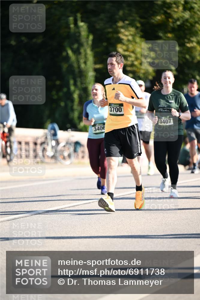 01.09.2024 - BARMER Alsterlauf Dr. Thomas Lammeyer http://msf.ph/oto/6911738 01.09.2024 09:45:45 Laufen 3406, 3700, 3407 meine-sportfotos.de