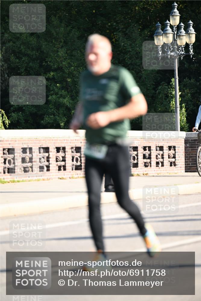 01.09.2024 - BARMER Alsterlauf Dr. Thomas Lammeyer http://msf.ph/oto/6911758 01.09.2024 09:45:46 Laufen  meine-sportfotos.de