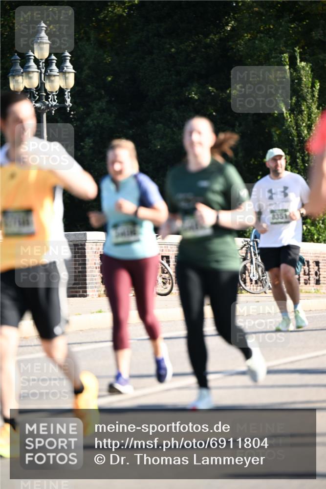 01.09.2024 - BARMER Alsterlauf Dr. Thomas Lammeyer http://msf.ph/oto/6911804 01.09.2024 09:45:48 Laufen  meine-sportfotos.de