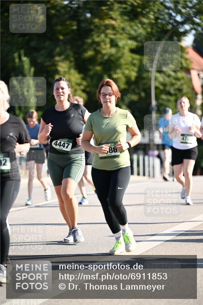 01.09.2024 - BARMER Alsterlauf Dr. Thomas Lammeyer http://msf.ph/oto/6911853 01.09.2024 09:45:50 Laufen 92, 4447, 86, 476 meine-sportfotos.de