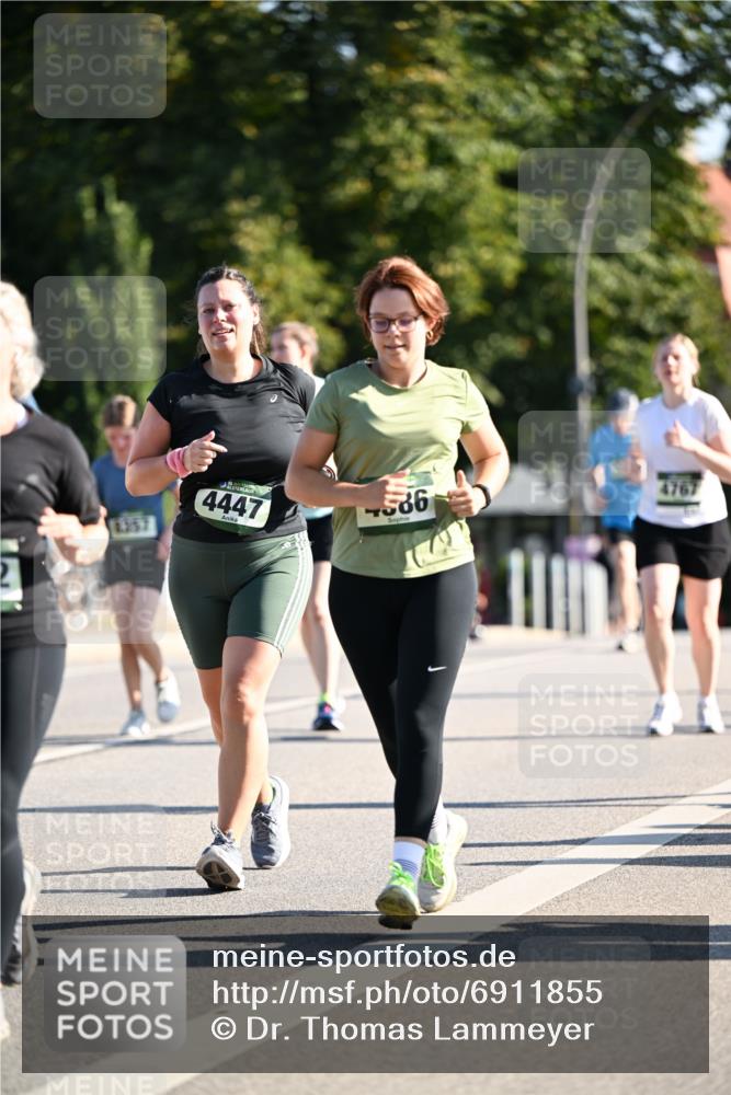 01.09.2024 - BARMER Alsterlauf Dr. Thomas Lammeyer http://msf.ph/oto/6911855 01.09.2024 09:45:50 Laufen 1357, 4447, 7586 meine-sportfotos.de