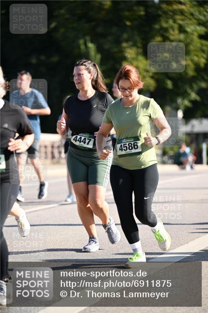 01.09.2024 - BARMER Alsterlauf Dr. Thomas Lammeyer http://msf.ph/oto/6911875 01.09.2024 09:45:50 Laufen 4447, 4586 meine-sportfotos.de