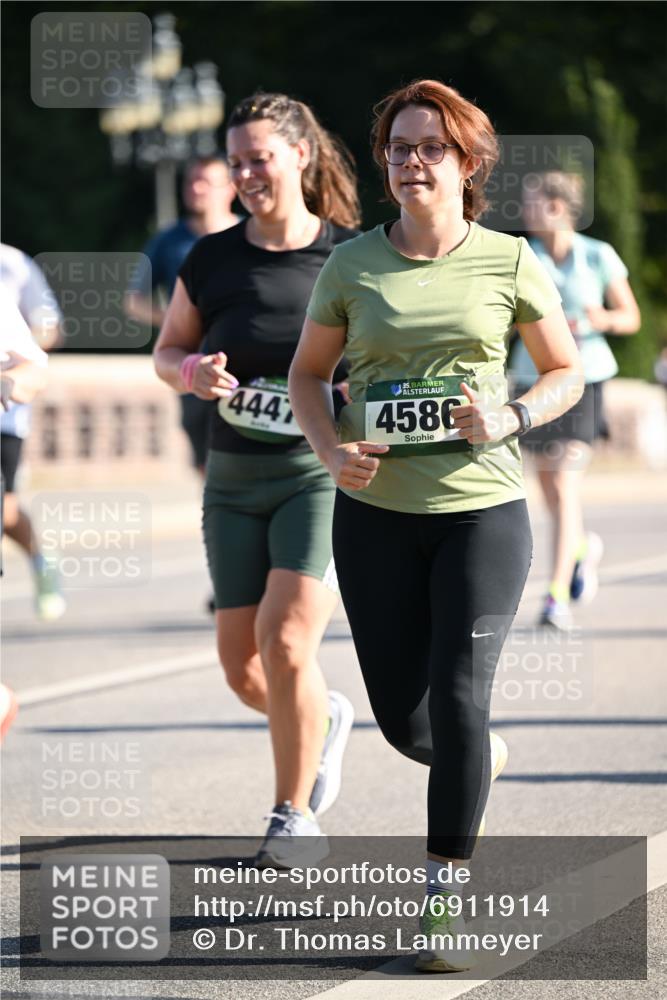 01.09.2024 - BARMER Alsterlauf Dr. Thomas Lammeyer http://msf.ph/oto/6911914 01.09.2024 09:45:52 Laufen 4447, 1111, 4586 meine-sportfotos.de