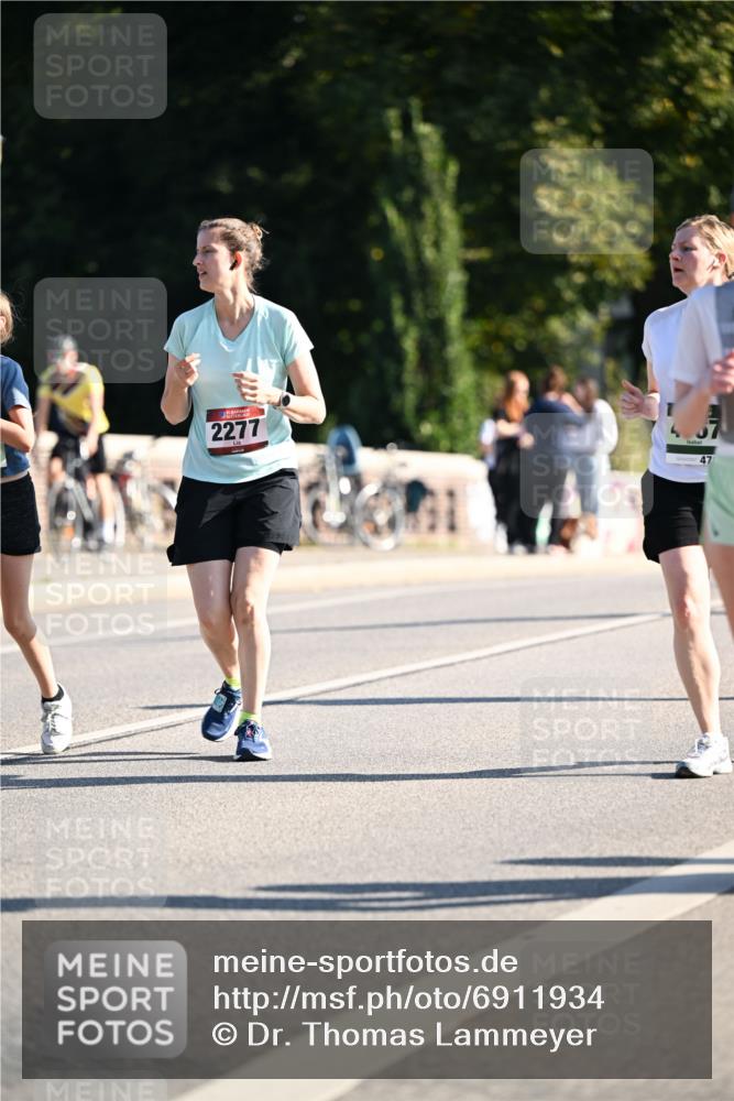 01.09.2024 - BARMER Alsterlauf Dr. Thomas Lammeyer http://msf.ph/oto/6911934 01.09.2024 09:45:52 Laufen 2277, 47 meine-sportfotos.de