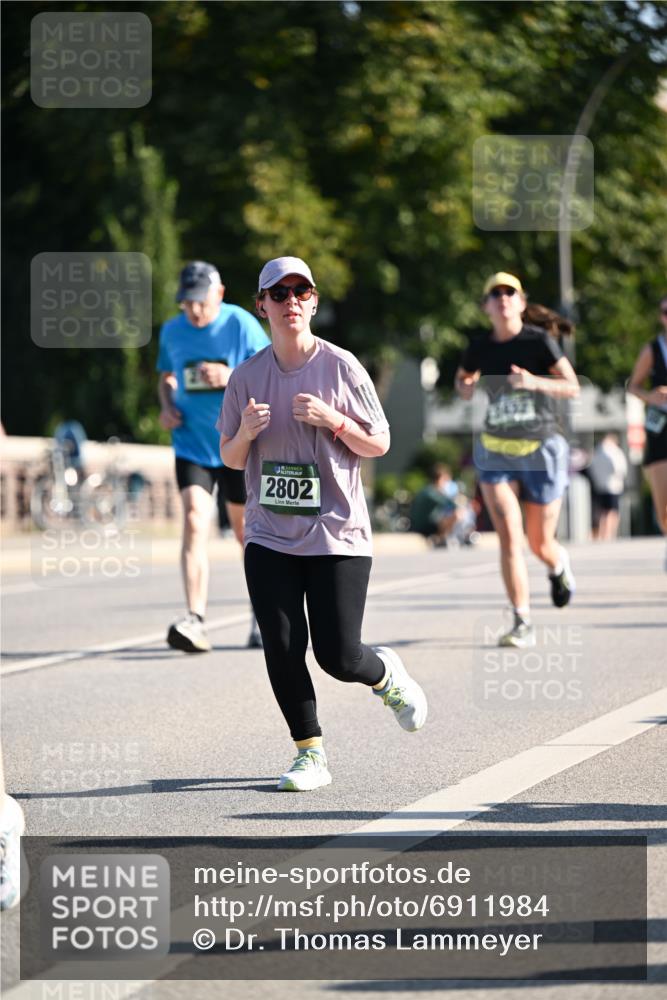 01.09.2024 - BARMER Alsterlauf Dr. Thomas Lammeyer http://msf.ph/oto/6911984 01.09.2024 09:45:54 Laufen 2802 meine-sportfotos.de