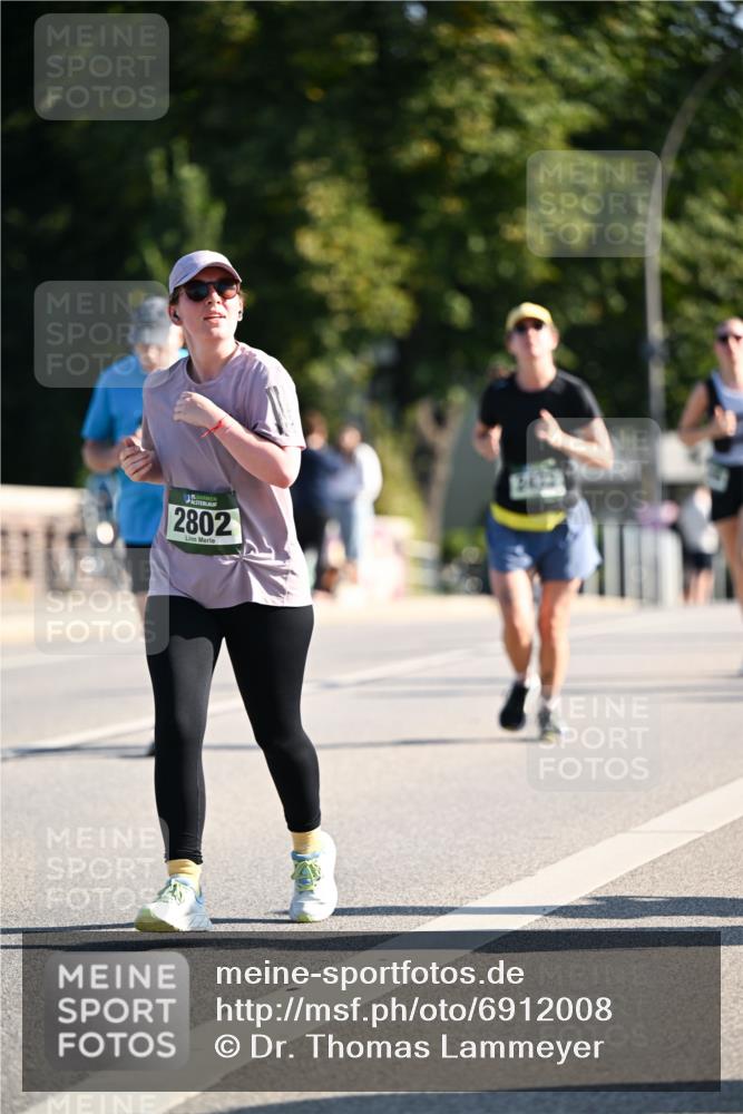 01.09.2024 - BARMER Alsterlauf Dr. Thomas Lammeyer http://msf.ph/oto/6912008 01.09.2024 09:45:55 Laufen 2802 meine-sportfotos.de