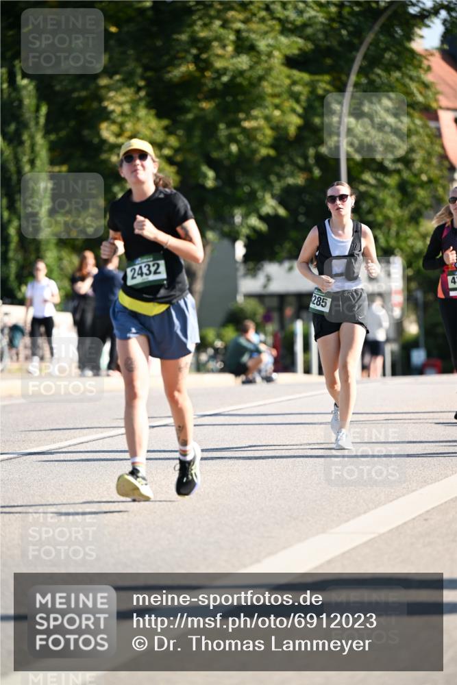 01.09.2024 - BARMER Alsterlauf Dr. Thomas Lammeyer http://msf.ph/oto/6912023 01.09.2024 09:45:56 Laufen 7, 2432, 285 meine-sportfotos.de