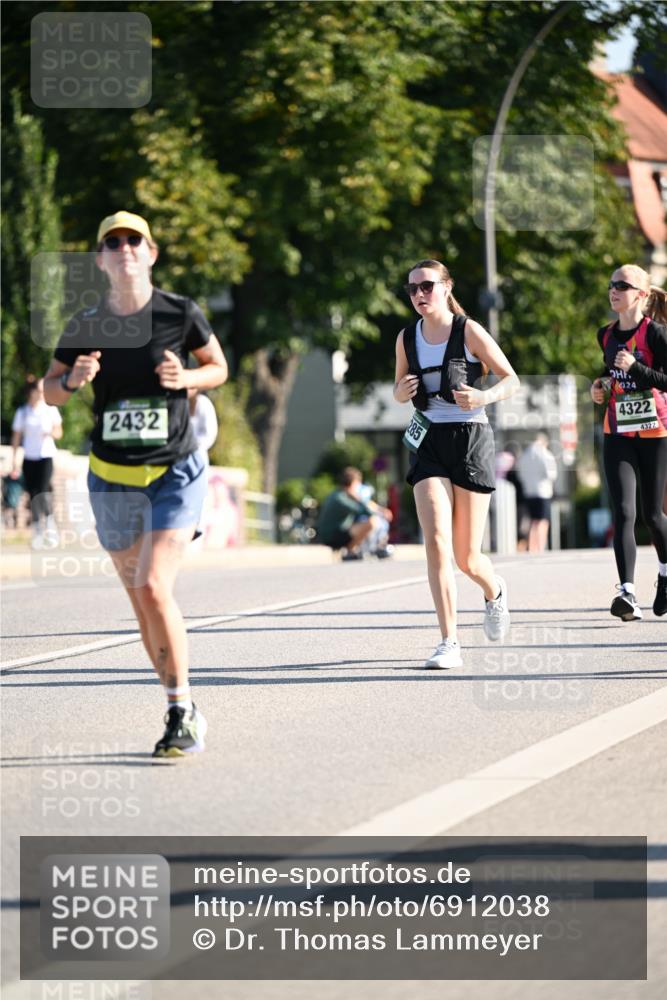 01.09.2024 - BARMER Alsterlauf Dr. Thomas Lammeyer http://msf.ph/oto/6912038 01.09.2024 09:45:56 Laufen 2432, 285, 024, 4322, 4322 meine-sportfotos.de