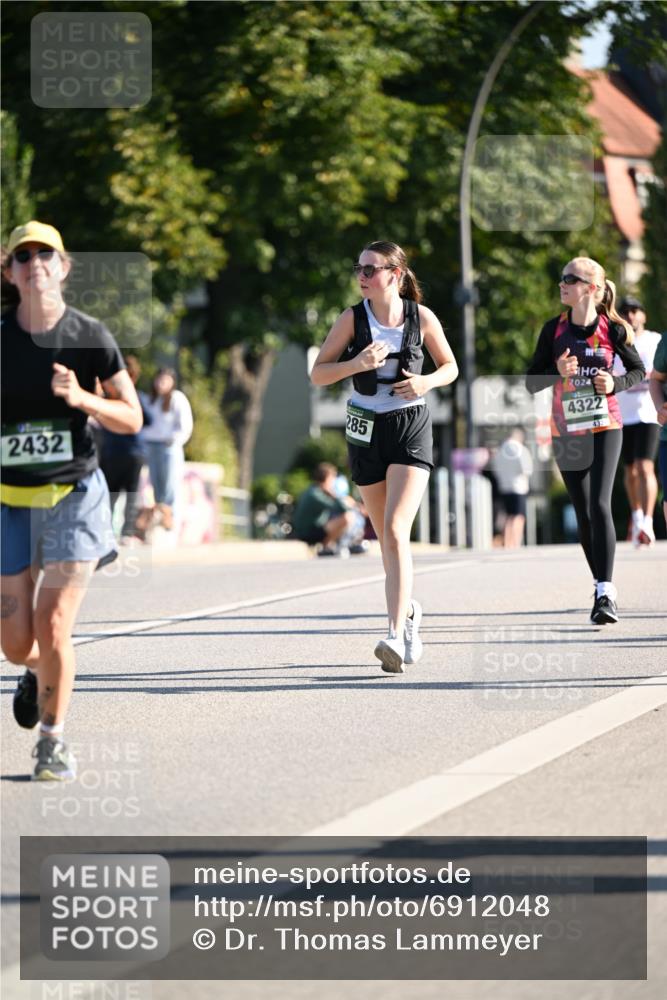 01.09.2024 - BARMER Alsterlauf Dr. Thomas Lammeyer http://msf.ph/oto/6912048 01.09.2024 09:45:57 Laufen 2432, 285, 2024, 4322, 432 meine-sportfotos.de